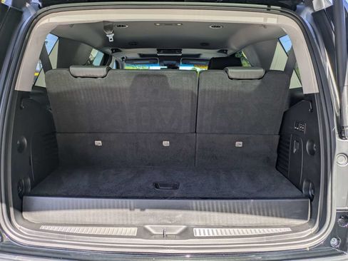 Used 2020 Chevrolet Tahoe Premier AWD/4WD image 12