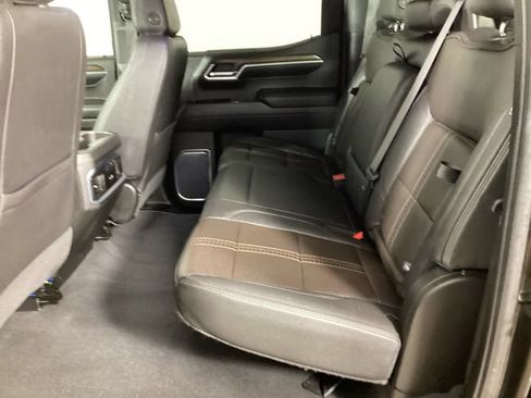 Used 2022 Chevrolet Silverado 1500 High Country w/ High Country Premium Package AWD/4WD image 30