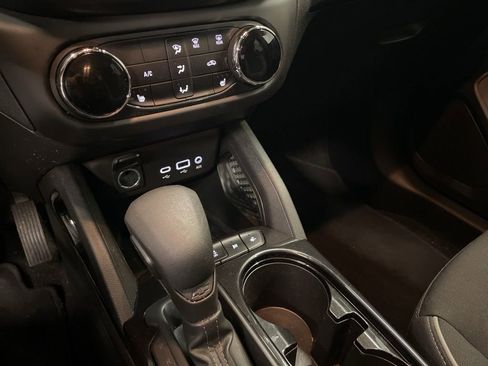 Used 2023 Chevrolet TrailBlazer LT image 23