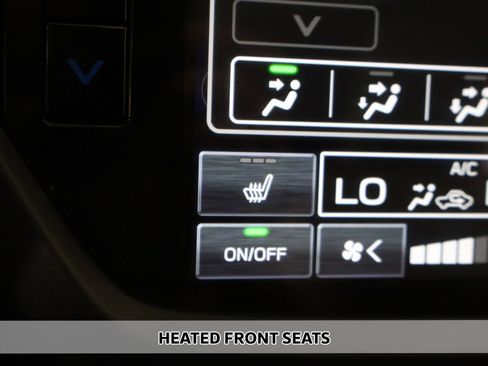 Used 2025 Subaru Forester Premium AWD/4WD image 6