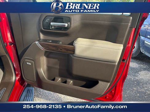 Used 2022 GMC Sierra 1500 SLT image 15