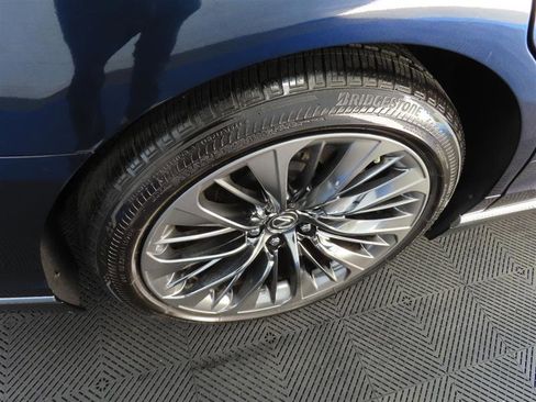 Used 2019 Lexus LS 500 w/ Interior Upgrade Package RWD image 8