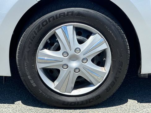 Used 2016 Toyota Corolla L FWD image 23
