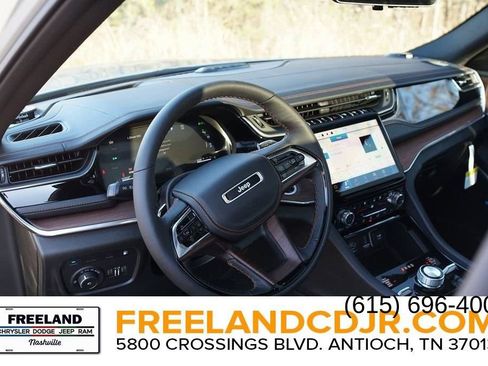 New 2024 Jeep Grand Cherokee Summit w/ Advanced Protech Group IV AWD/4WD image 9
