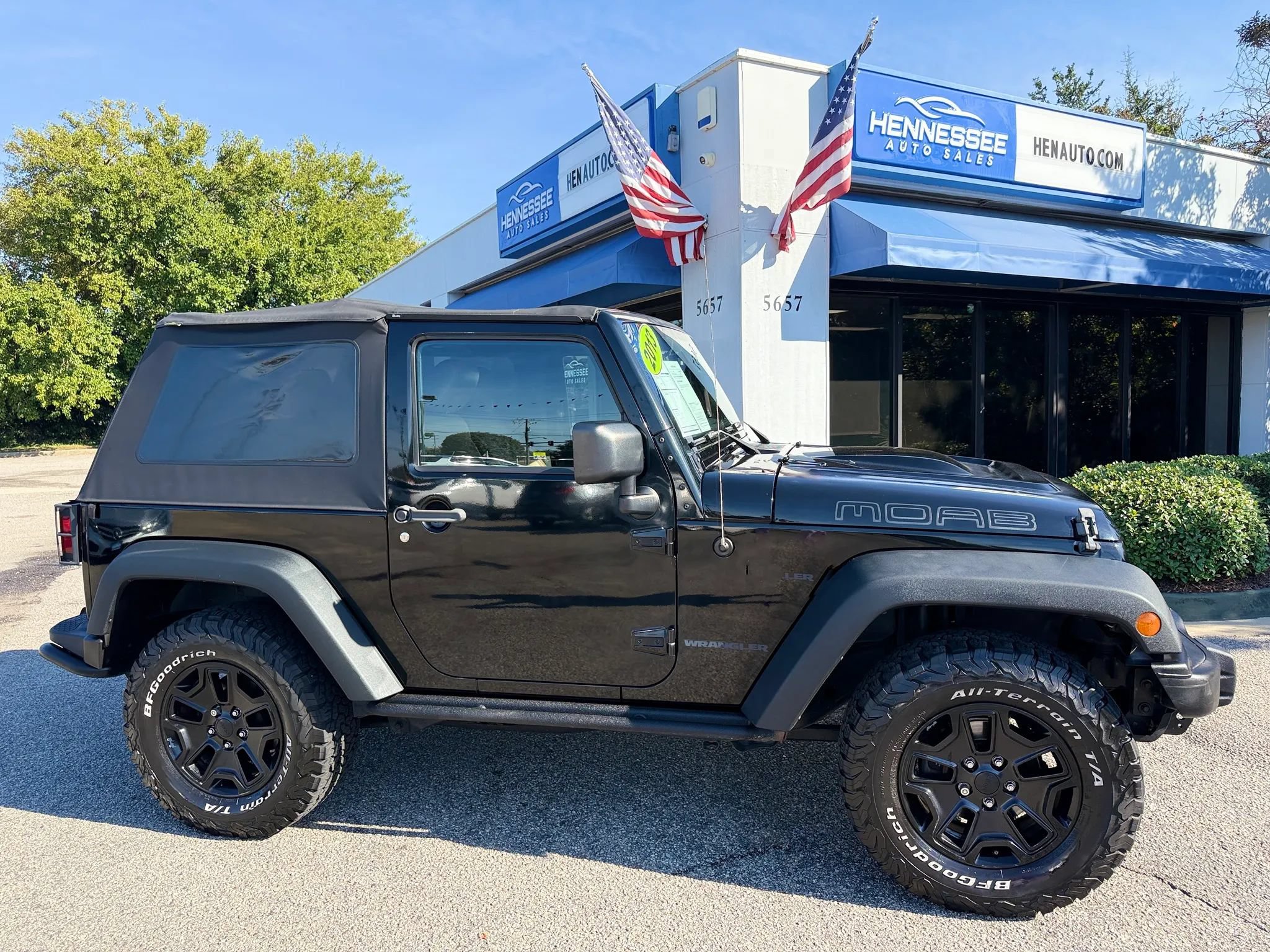 Used 2013 Jeep Wrangler Sahara AWD/4WD image 20