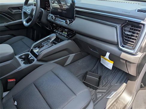 New 2026 GMC Canyon Elevation w/ Convenience Package image 35