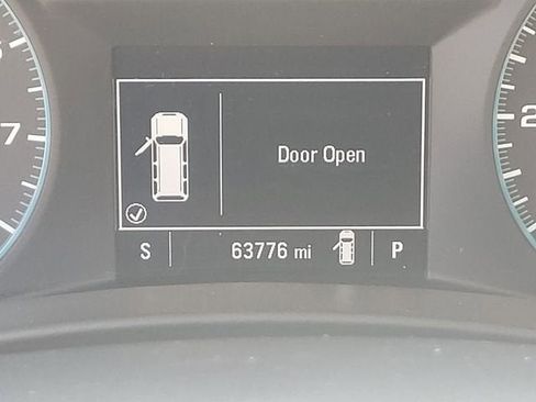 Used 2019 Chevrolet Equinox LS image 25