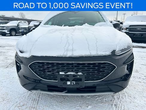 Certified 2022 Ford Escape SE image 9