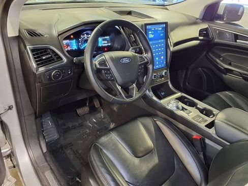 Used 2022 Ford Edge Titanium AWD/4WD image 4