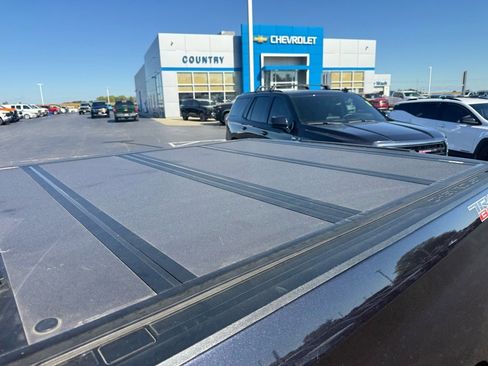 Used 2024 Chevrolet Silverado 1500 LT Trail Boss w/ LT Trail Boss Premium Package image 12