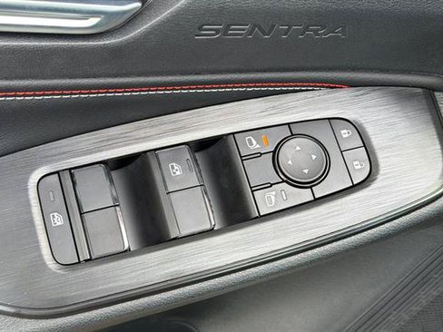 New 2027 Nissan Sentra SR w/ Floor Mat Package FWD image 12