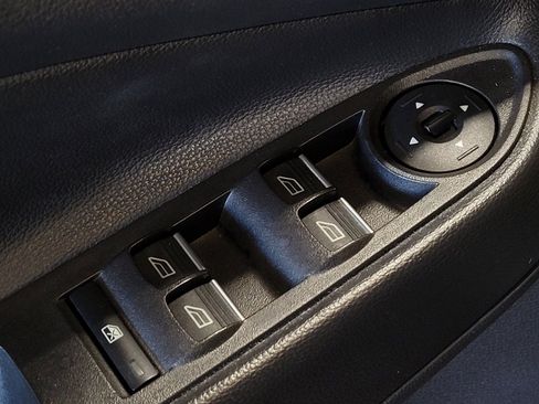 Used 2017 Ford Escape Titanium FWD image 27