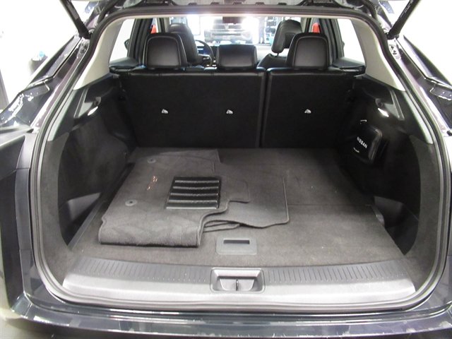 Used 2023 Nissan Ariya FWD image 14
