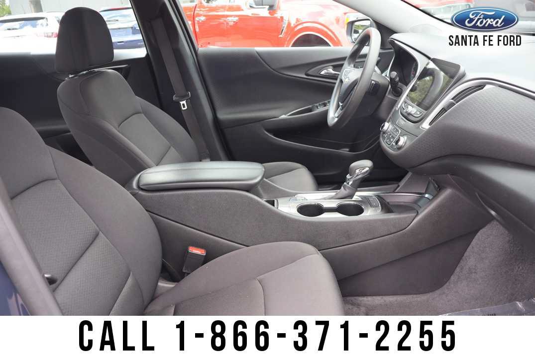 Used 2025 Chevrolet Malibu LT FWD image 26
