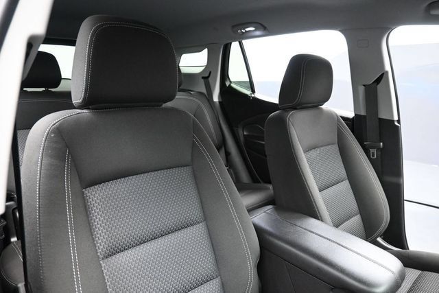Used 2024 GMC Terrain SLE w/ Driver Convenience Package FWD image 33