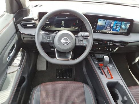 New 2026 Nissan Kicks SR w/ Cold Weather Package AWD/4WD image 7