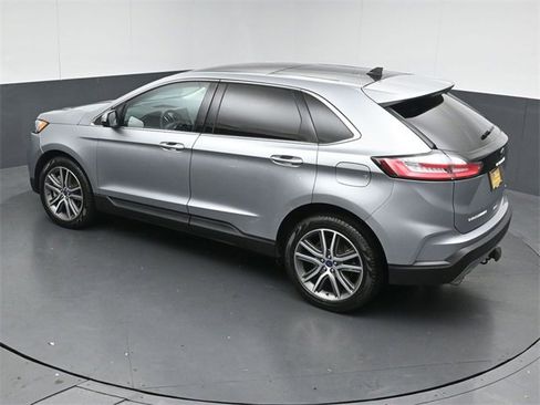 Certified 2022 Ford Edge Titanium w/ Class II Trailer Tow Package image 49