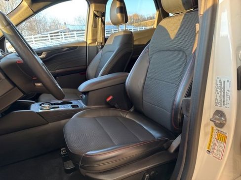 Used 2023 Ford Escape ST-Line Select w/ Tech Pack #2 image 15