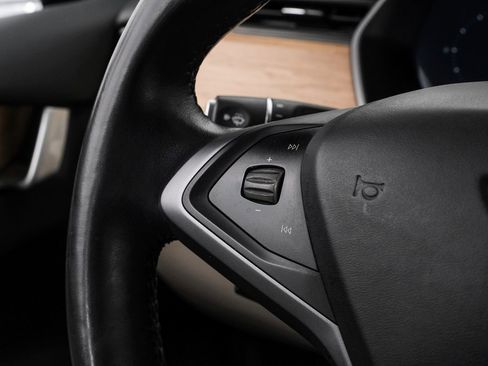 Used 2020 Tesla Model X Long Range image 24