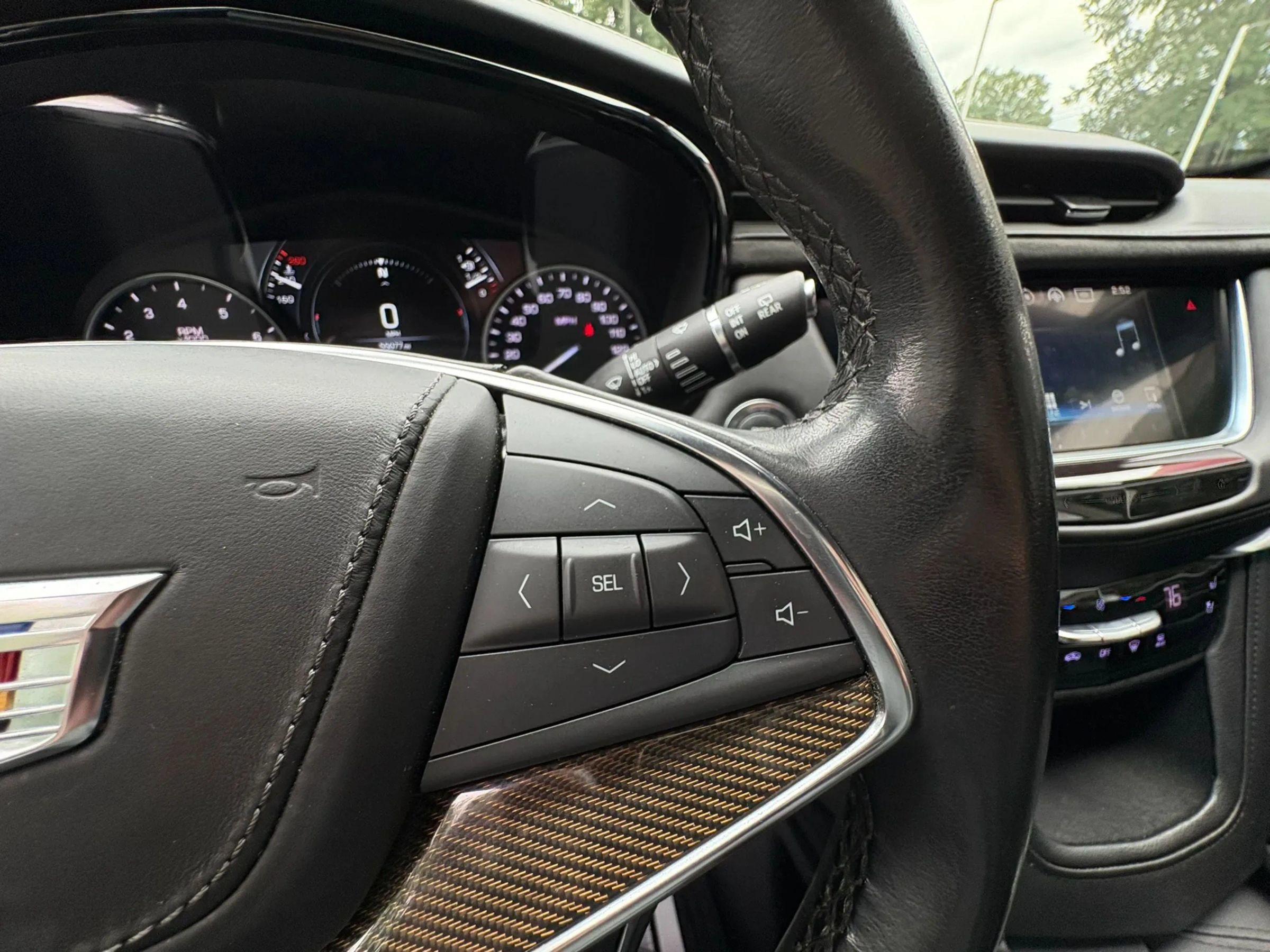 Used 2019 Cadillac XT5 Platinum AWD/4WD image 39