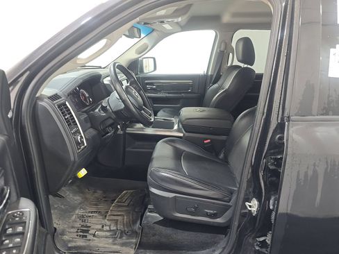 Used 2017 RAM 1500 Sport w/ Black Ram 1500 Sport Group AWD/4WD image 9