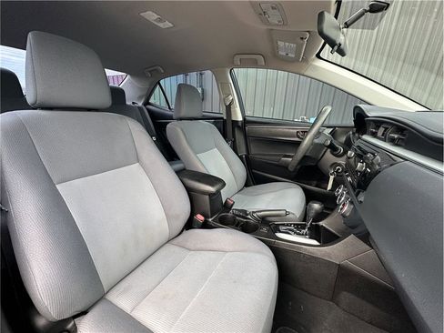 Used 2024 Nissan Leaf S image 15