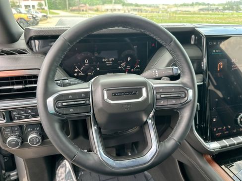 Certified 2025 GMC Yukon XL Denali image 14