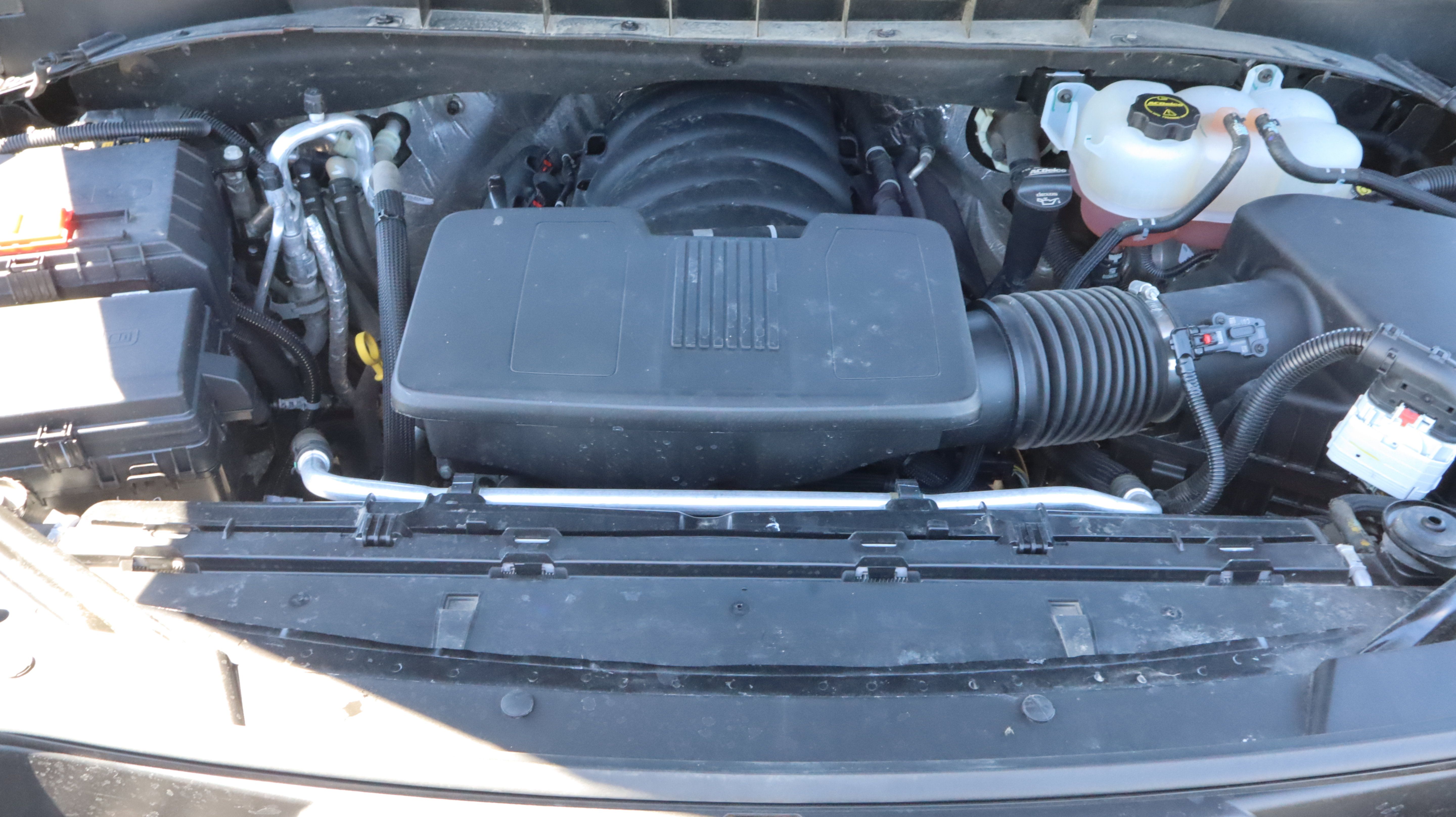 Used 2024 GMC Yukon AT4 AWD/4WD image 16