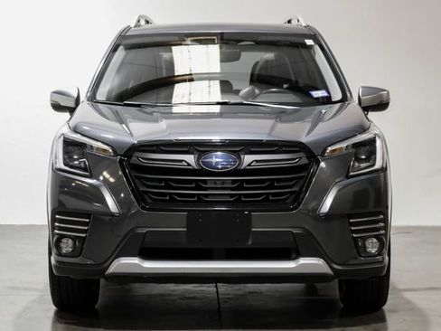 Used 2023 Subaru Forester Touring image 8