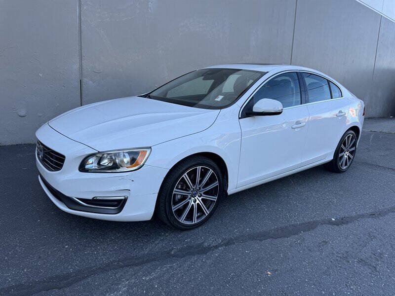 Used 2014 Volvo S60 T5 FWD image 1