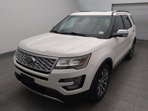 Used 2017 Ford Explorer Platinum AWD/4WD image 15
