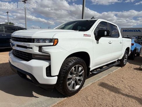Used 2022 Chevrolet Silverado 1500 RST AWD/4WD image 2