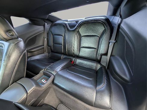 Used 2020 Chevrolet Camaro SS RWD image 27