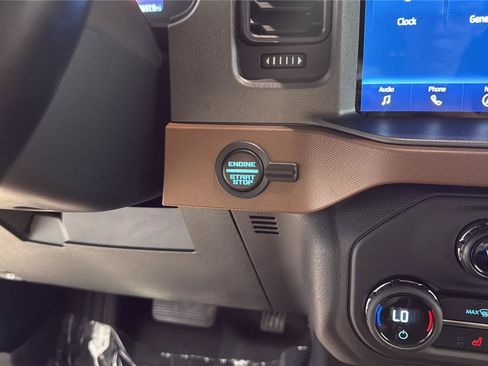 Certified 2024 Ford Bronco Outer Banks AWD/4WD image 21