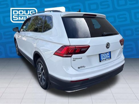 Used 2020 Volkswagen Tiguan SE AWD/4WD image 3