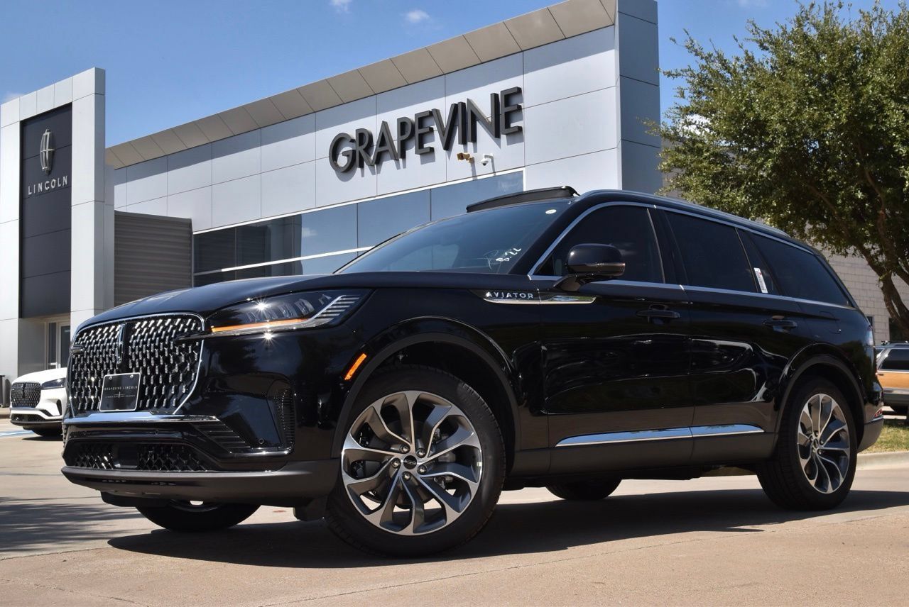 New 2026 Lincoln Aviator Reserve AWD/4WD image 1
