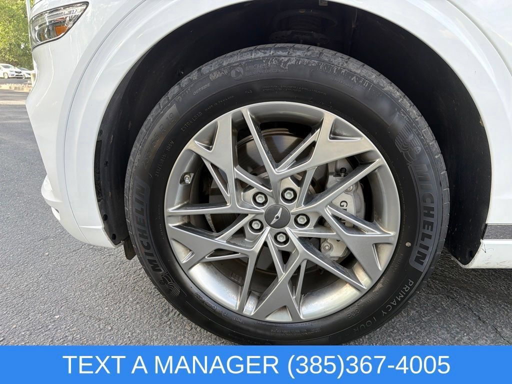 Used 2025 Genesis GV70 2.5T AWD/4WD image 9