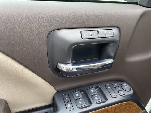 Used 2018 GMC Sierra 1500 SLT image 12