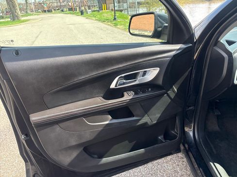 Used 2015 Chevrolet Equinox LT w/ Driver Convenience Package image 11