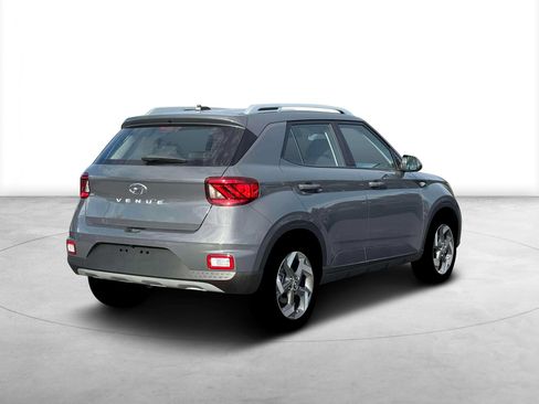 New 2026 Hyundai Venue SEL FWD image 7
