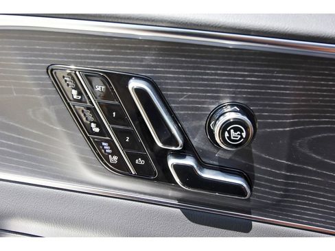 New 2026 Cadillac Lyriq Signature Luxury image 21