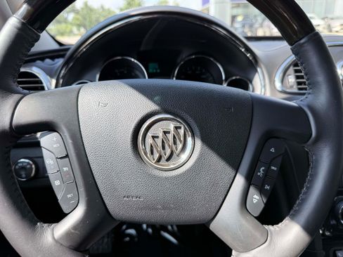 Used 2017 Buick Enclave Leather w/ Enclave Sport Touring Edition FWD image 18