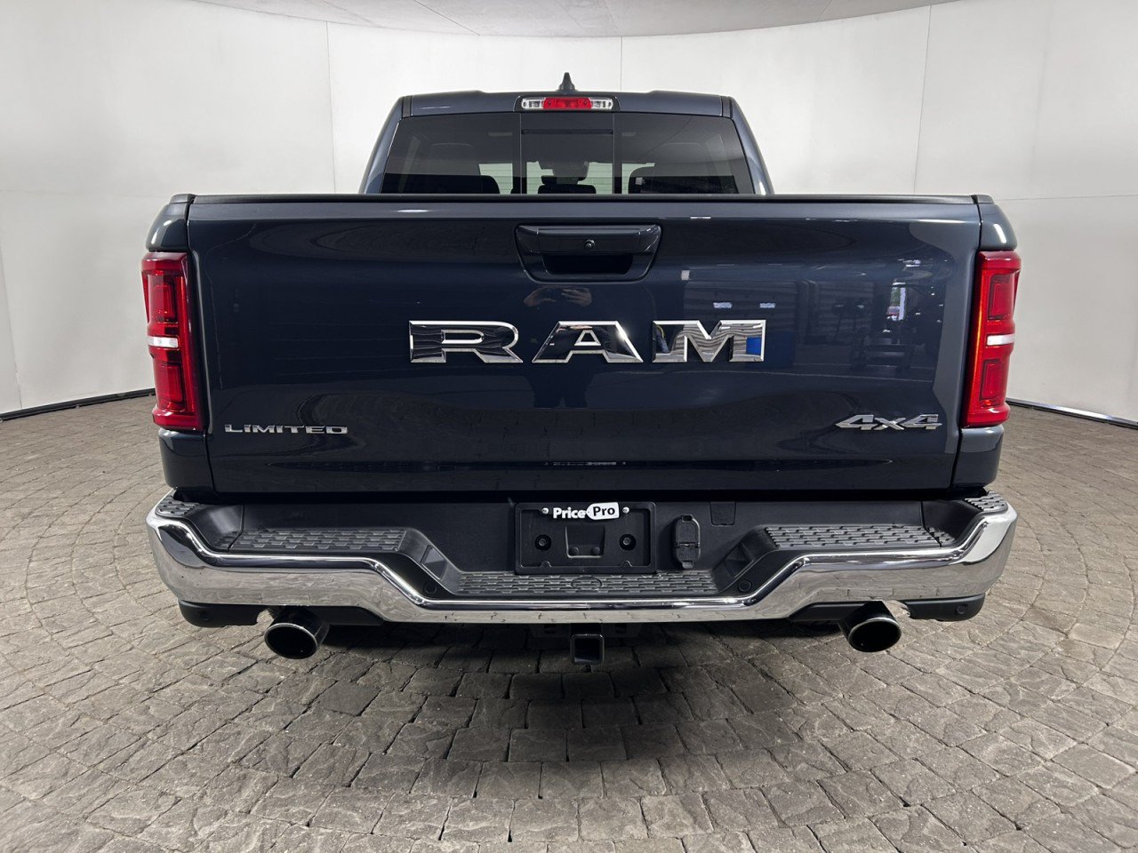 Used 2026 RAM 1500 Limited AWD/4WD image 7