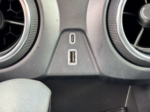 Used 2025 Chevrolet Blazer LT FWD image 23