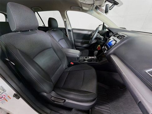 Used 2019 Subaru Outback 2.5i Premium image 25