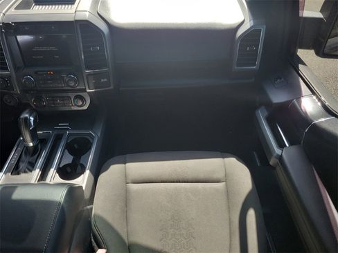 Used 2018 Ford F150 XLT w/ Equipment Group 302A Luxury image 17