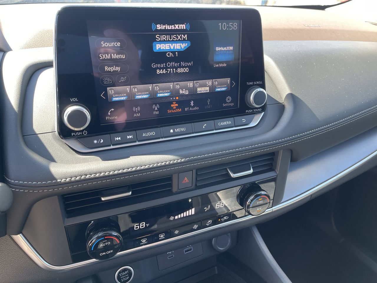 Used 2023 Nissan Rogue SV AWD/4WD image 13