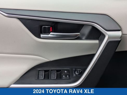 Used 2024 Toyota RAV4 XLE w/ Convenience Package image 13