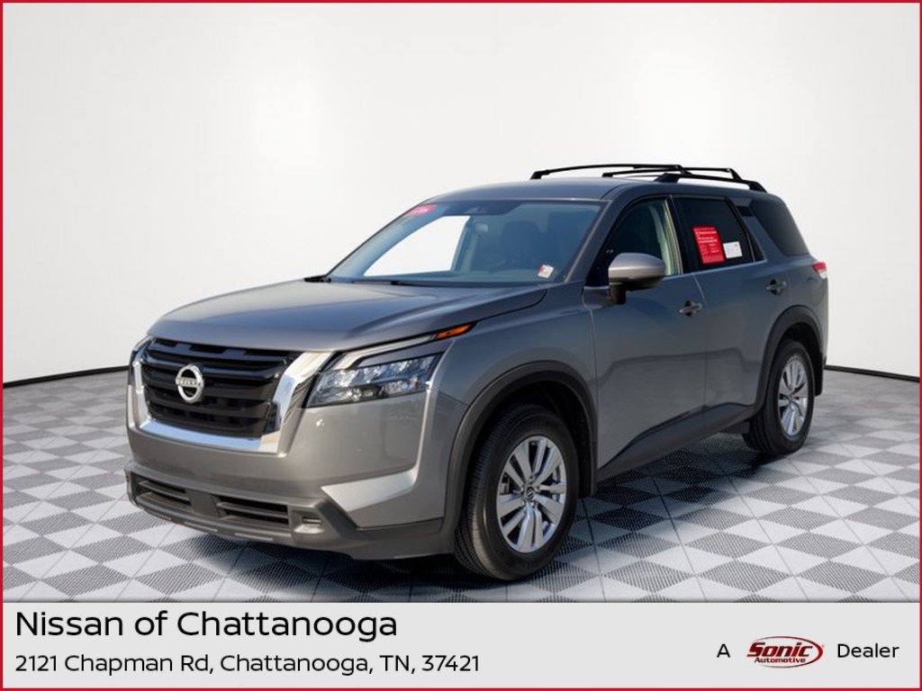 Certified 2025 Nissan Pathfinder SV FWD image 1