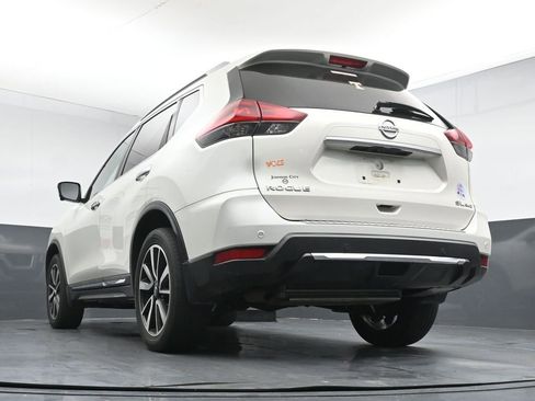 Used 2019 Nissan Rogue SL w/ Premium Package AWD/4WD image 22